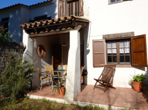 Apartment in Pals with garden